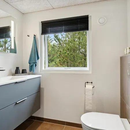Feriehus 4 Bedroom Beautiful In *