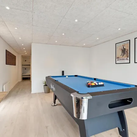 Feriehus 4 Bedroom Beautiful In